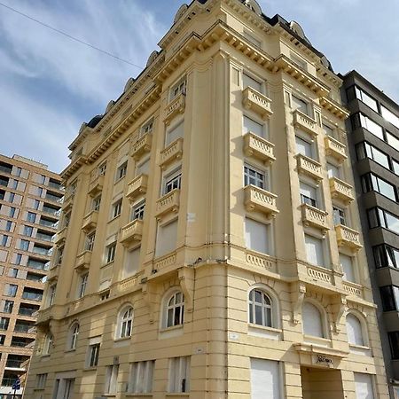 Uniek Appartement Op De Zeedijk Met Parking Oostende Dış mekan fotoğraf